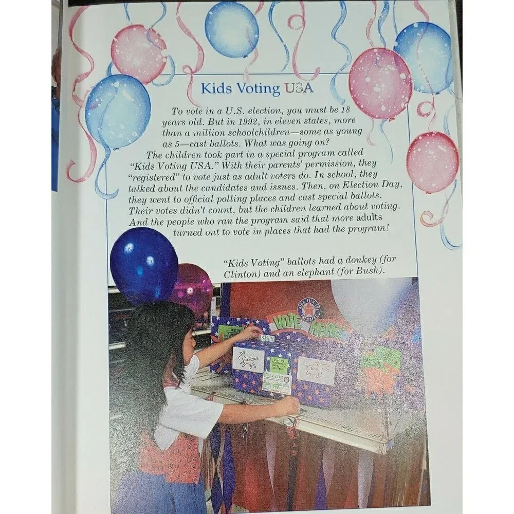 Disney's Year Book 1993 Picture Learning Comic Young Adults Hardcover Book